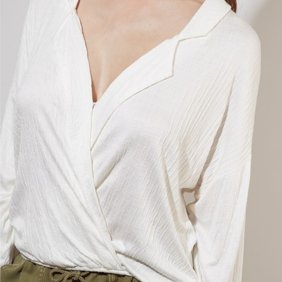 Rayon Surplice Flat Collar Long Sleeve Blouse - Picture 5 of 5